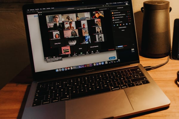 Multiple users on a Zoom call on a laptop